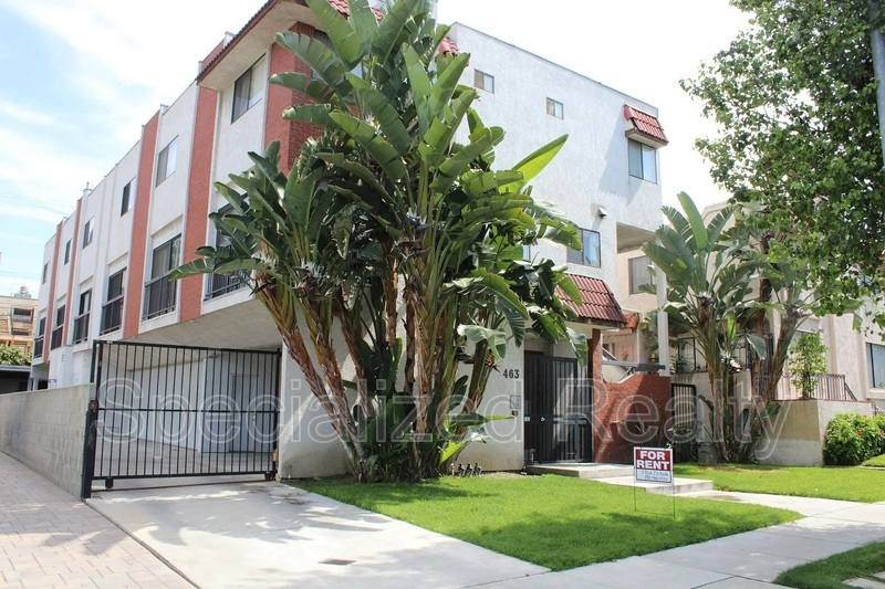 Townhouse for rent at 463 W Wilson Ave #4, Glendale, CA 91203