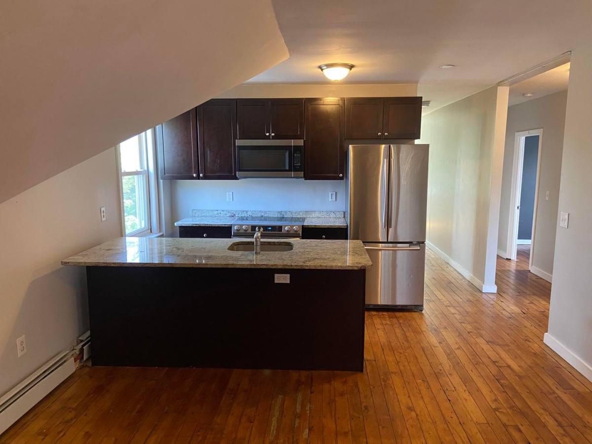 Apartment for rent at 590 Smith St, Providence, RI 02908