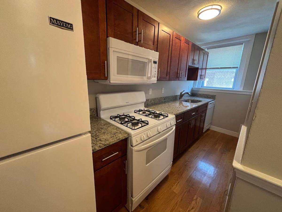 Apartment for rent at 260 Washington St, Salem, MA 01970