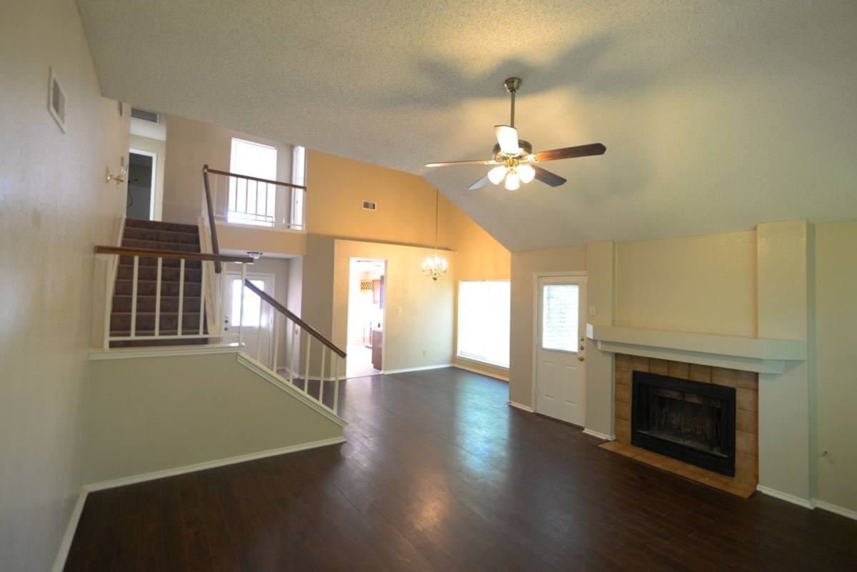 House for rent at 1152 Calvert Dr, Cedar Hill, TX 75104
