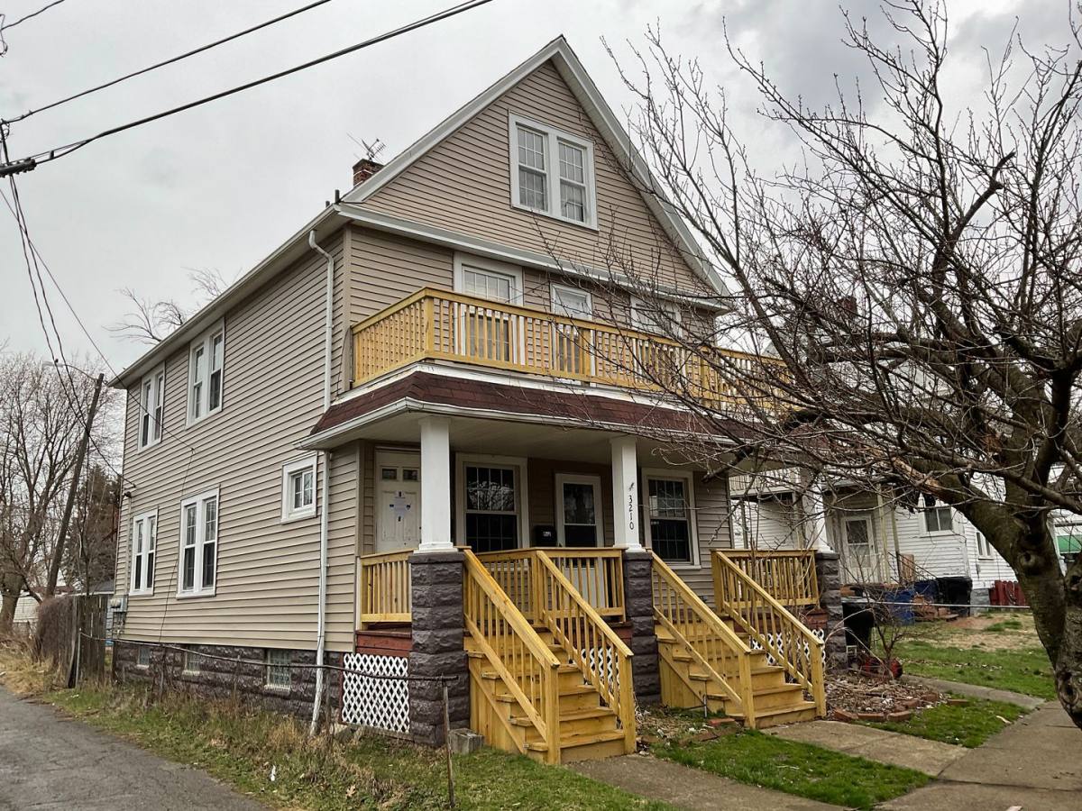 Apartment for rent at 3210 Louisiana Ave, Cleveland, OH 44109