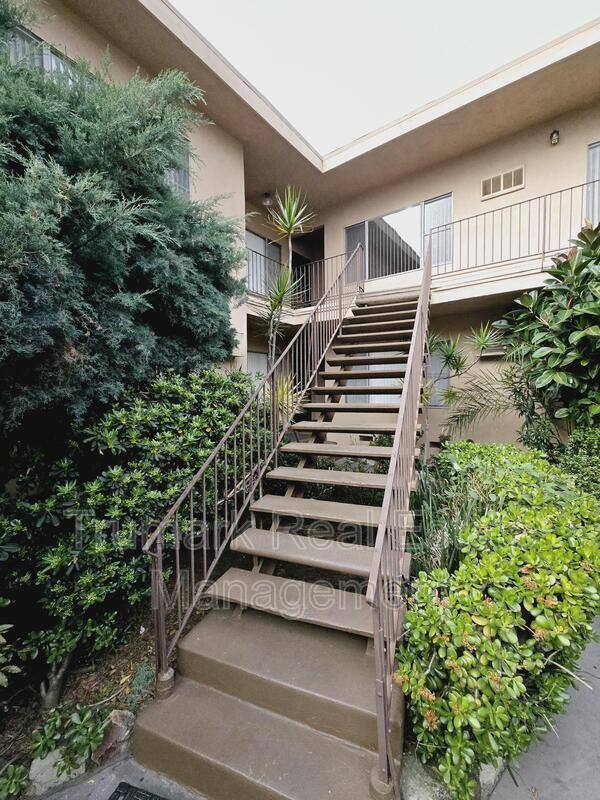 Apartment for rent at 405 E Elk Ave #8, Glendale, CA 91205