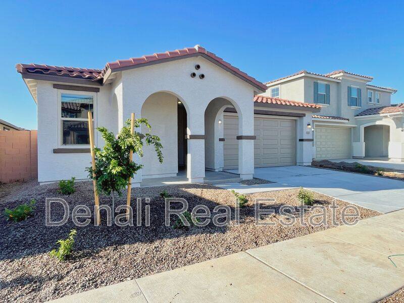 House for rent at 21133 E Raven Dr, Queen Creek, AZ 85142