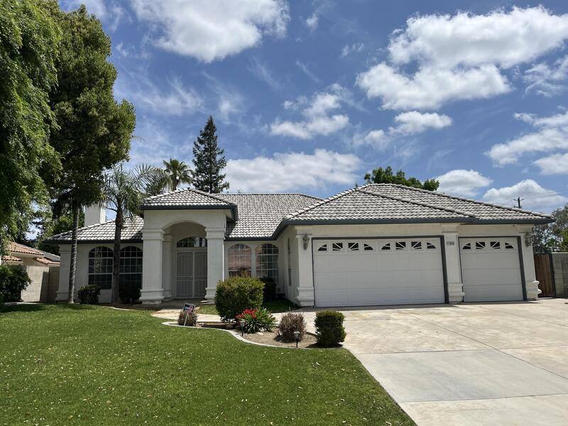 House for rent at 1900 Classen St, Bakersfield, CA 93312
