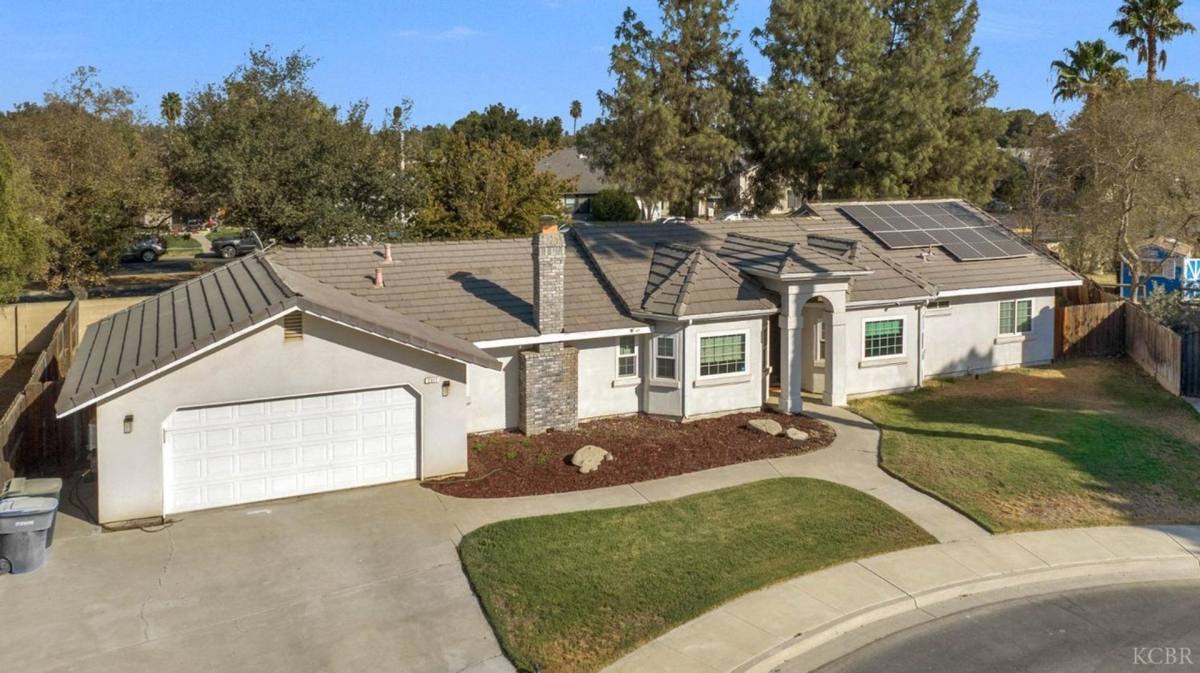 House for rent at 2317 Stratford Way, Hanford, CA 93230