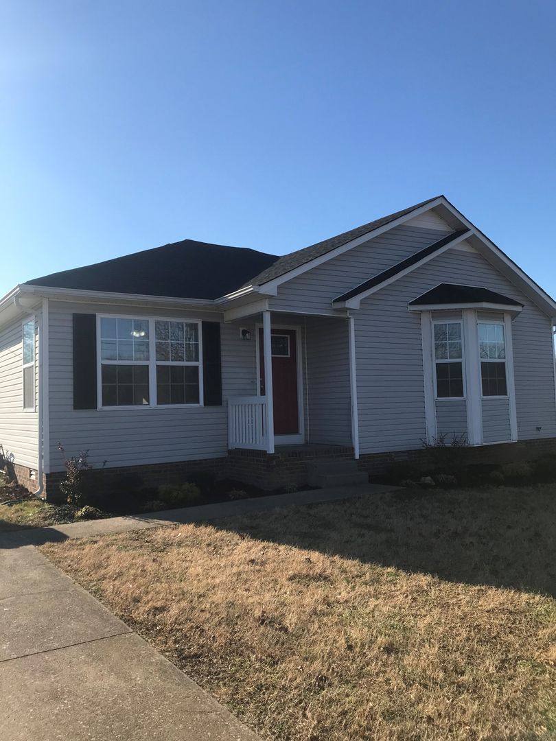 House for rent at 211 Malibu Canyon Dr, Columbia, TN 38402