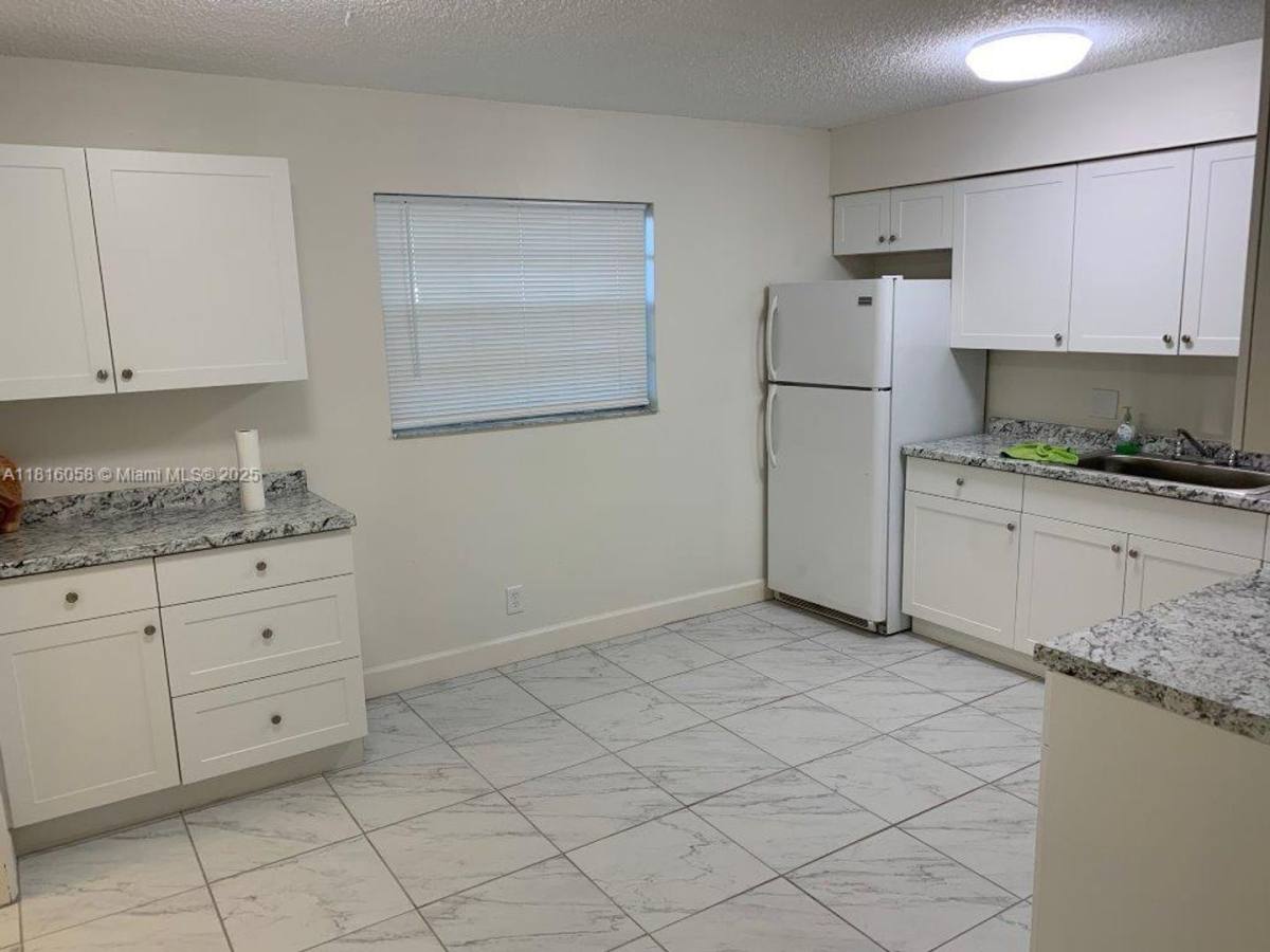 1450 SW 2nd Ave, Dania, FL 33004