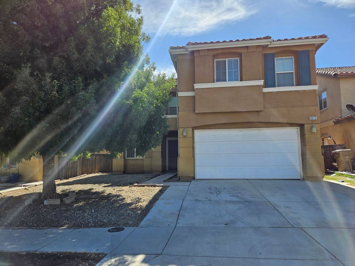 House for rent at 8975 Guadalupe Ave, Hesperia, CA 92344