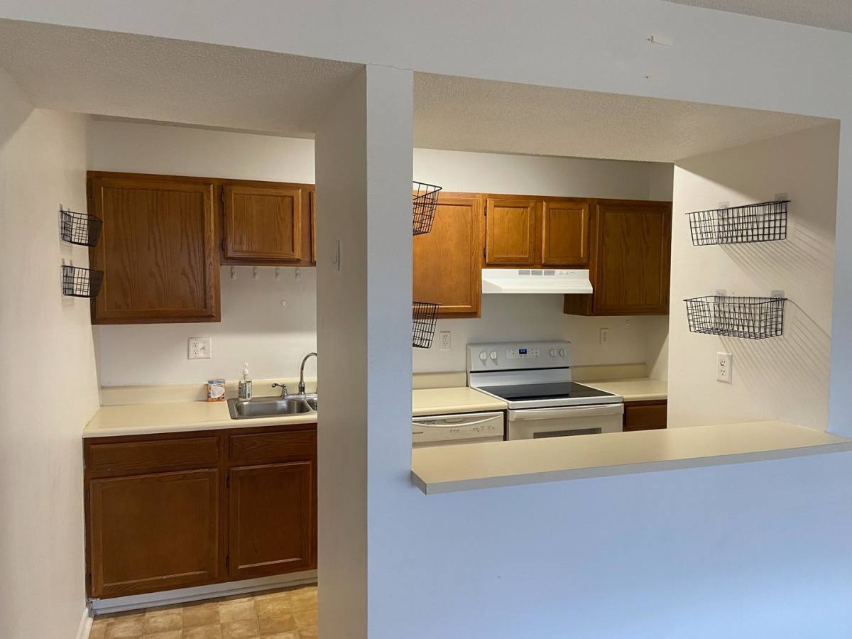 Apartment for rent at 2409 Marquette Rd, Peru, IL 61354