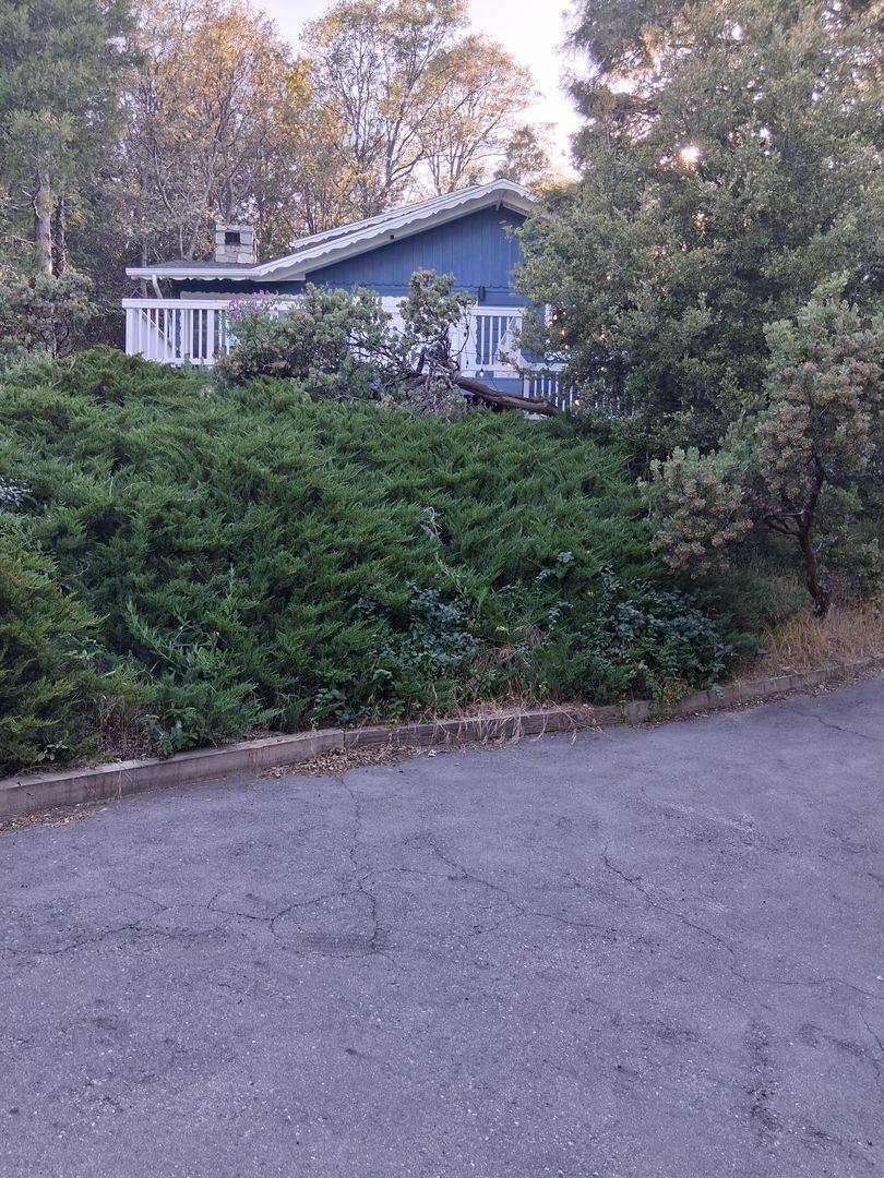 House for rent at 210 Wylerhorn Dr, Crestline, CA 92325
