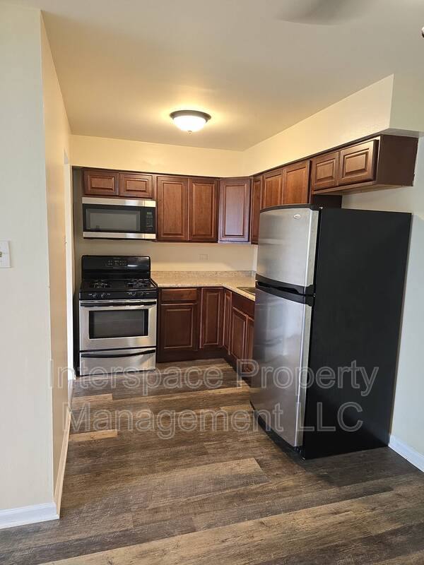 Apartment for rent at 5710 108th St #3D, Chicago Ridge, IL 60415