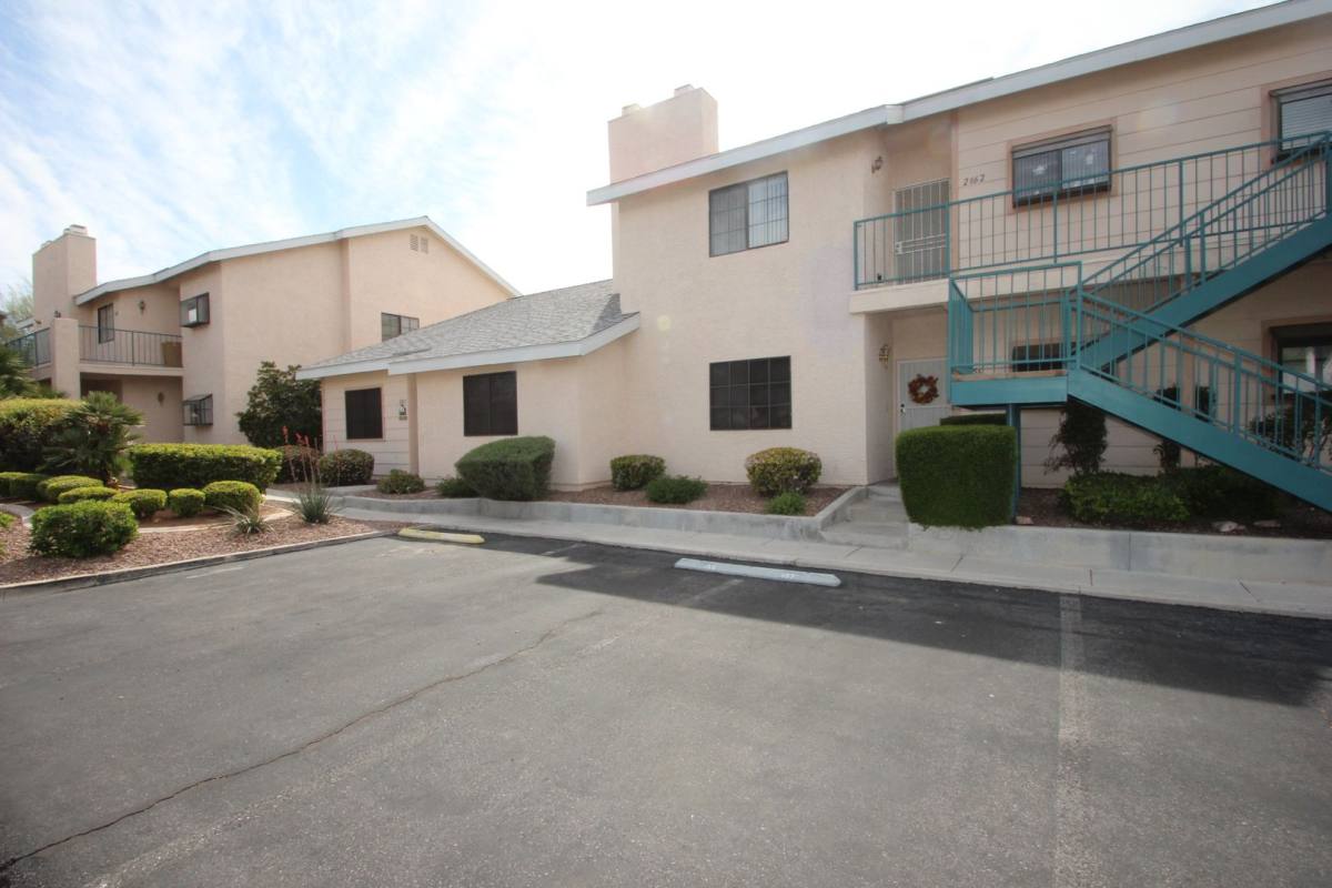 Condo for rent at 2848 Bluebonnet Dr, Henderson, NV 89074
