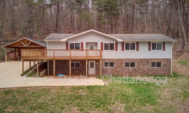 House for rent at 9921 Standifer Gap Rd, Ooltewah, TN 37363