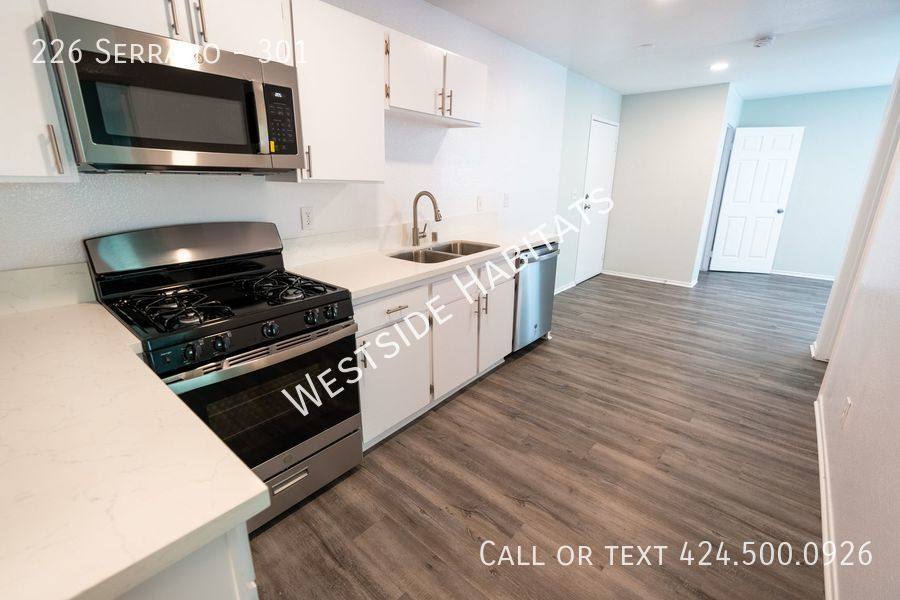 Apartment for rent at 226 Serrano #301, Los Angeles, CA 90004