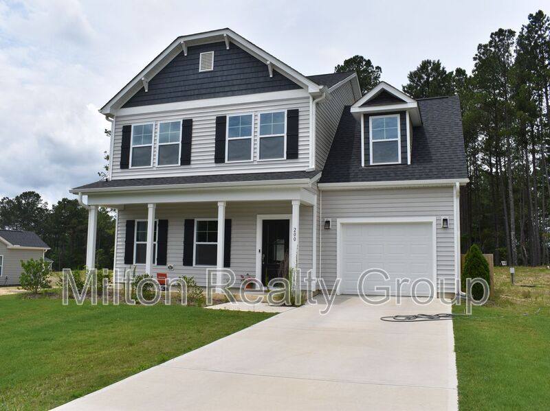House for rent at 200 Beacon Hill Rd, Lillington, NC 27546