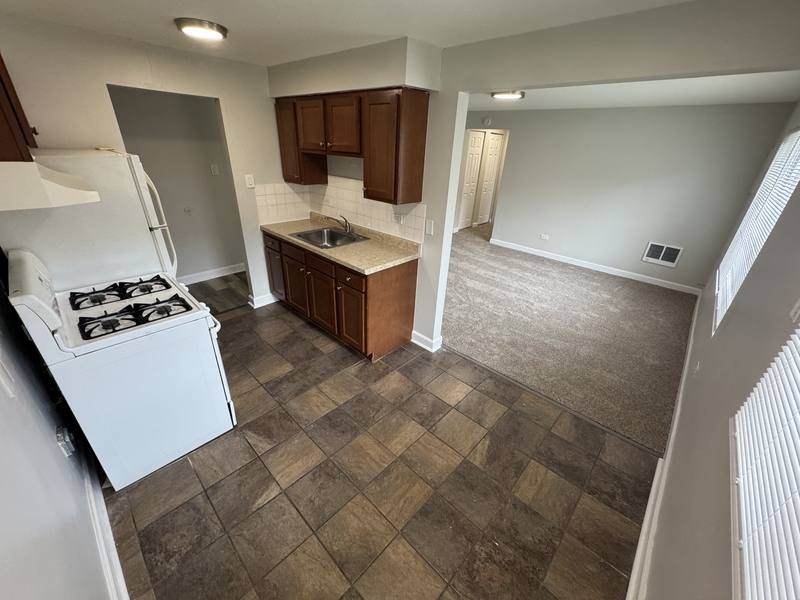 Apartment for rent at 505 Madison Ave #2D, Calumet City, IL 60409
