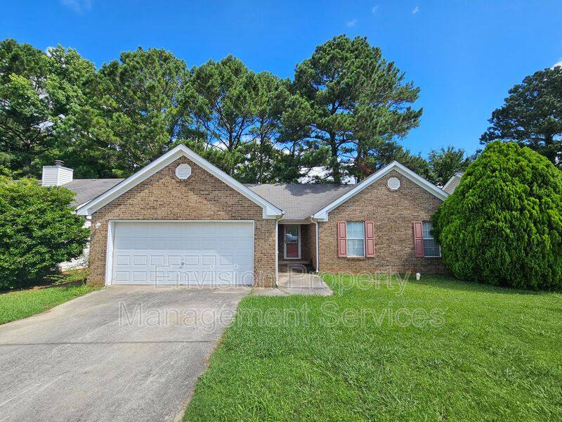 House for rent at 1775 Graystone Dr, Hampton, GA 30228