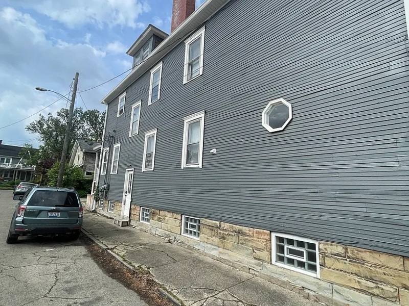 Townhouse for rent at 299 Reinhard Ave #1, Columbus, OH 43206