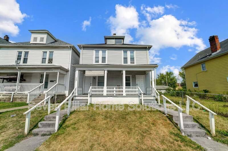 Apartment for rent at 114 Dana Ave, Columbus, OH 43222
