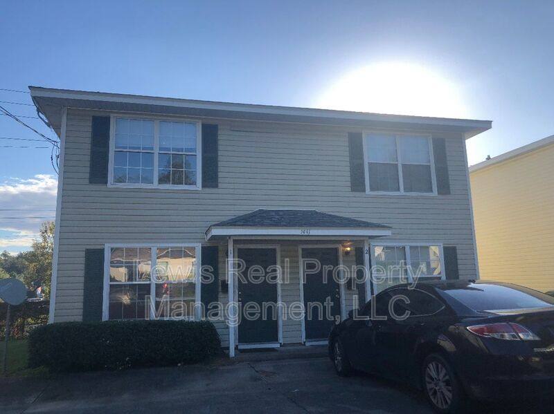 Townhouse for rent at 1441 Hudson St #1, Tallahassee, FL 32301