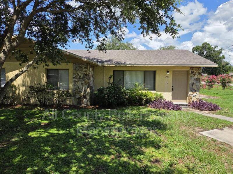 Apartment for rent at 251 Leelon Rd, Lakeland, FL 33809