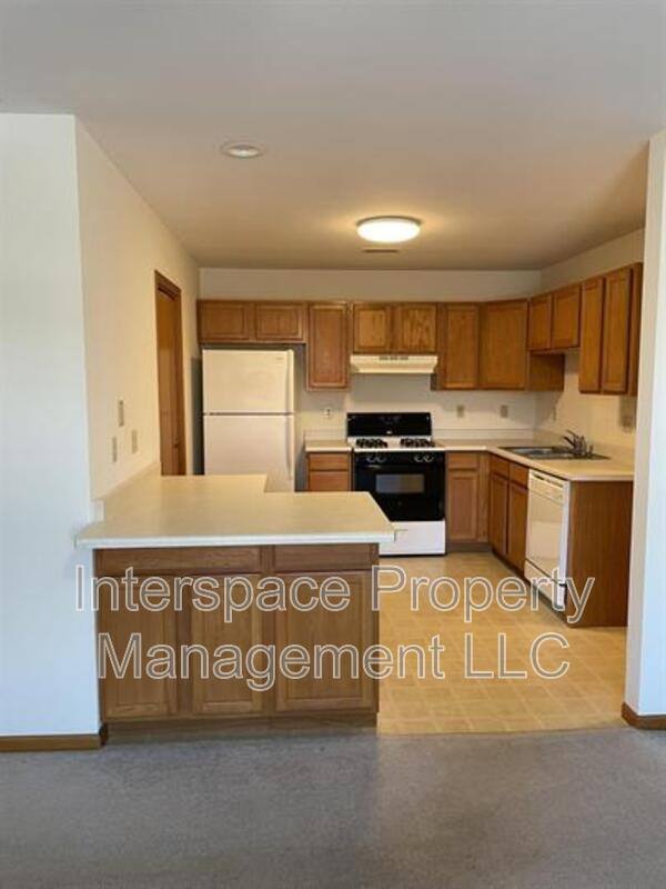 Apartment for rent at 145 Liberty Lane #5, Sycamore, IL 60178