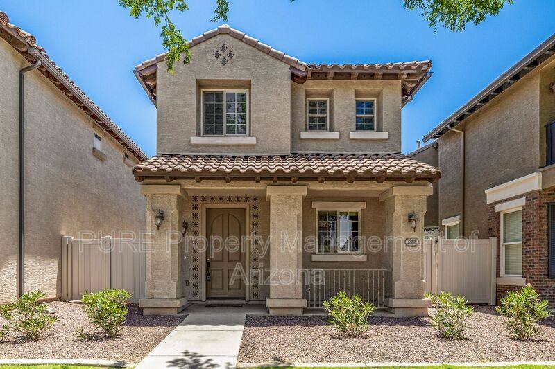 House for rent at 3888 E Gideon Way, Gilbert, AZ 85296