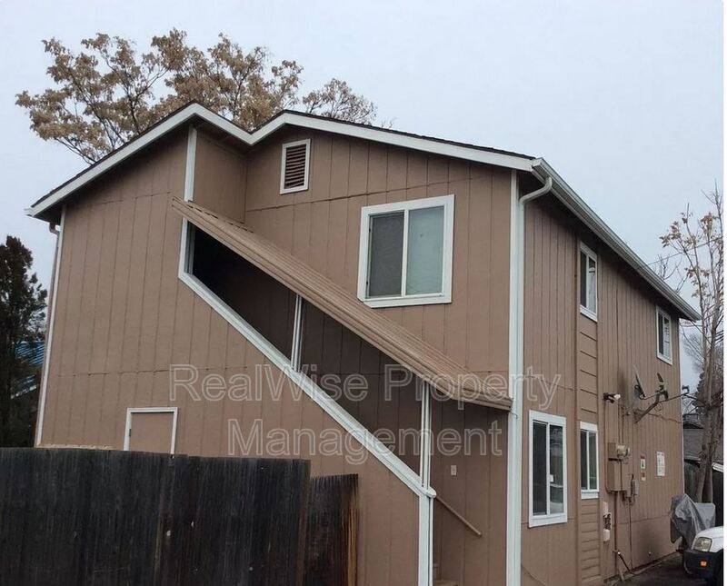 Apartment for rent at 302 Edwards St #1, Medford, OR 97501