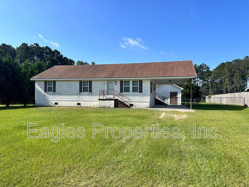House for rent at 1739 Old Grantham Rd, Goldsboro, NC 27530