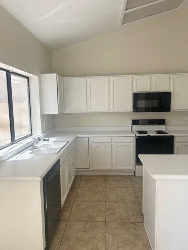House for rent at 4543 W Shannon St, Chandler, AZ 85226