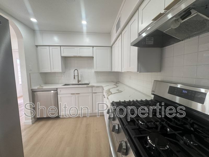House for rent at 2047 E Virginia Ave #A, Phoenix, AZ 85006