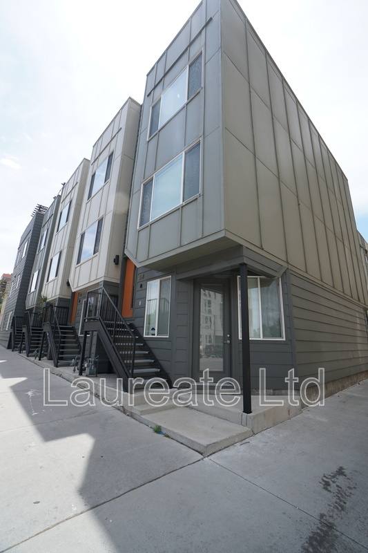 Townhouse for rent at 518 Park Ave W, Denver, CO 80205