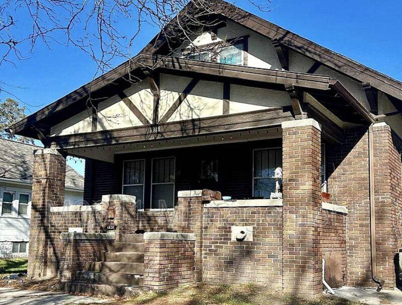 Apartment for rent at 1318 New Hampshire St, Lincoln, NE 68508