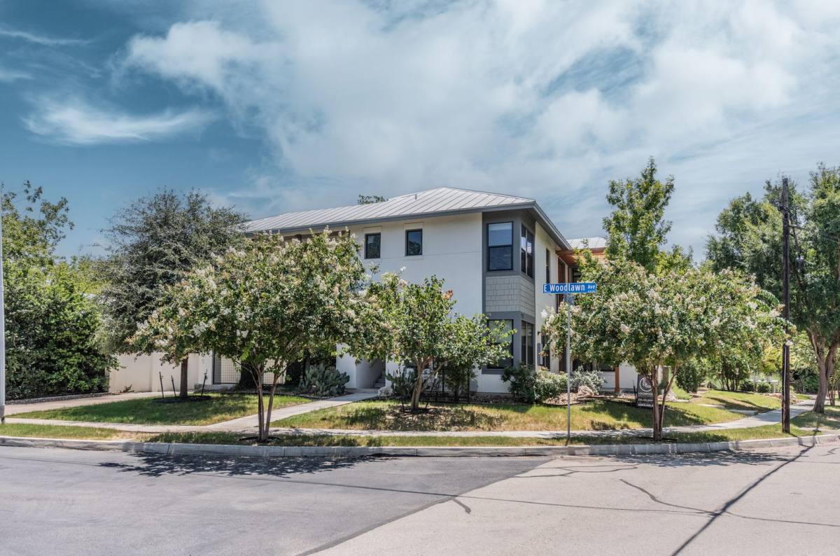 Apartment for rent at 112 Lindell Place, San Antonio, TX 78212