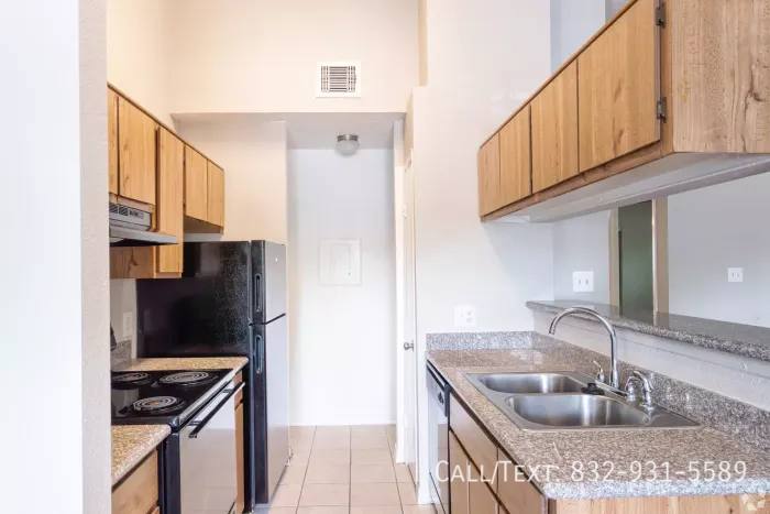 Apartment for rent at 2399 James Bowie Dr #APG, Baytown, TX 77520