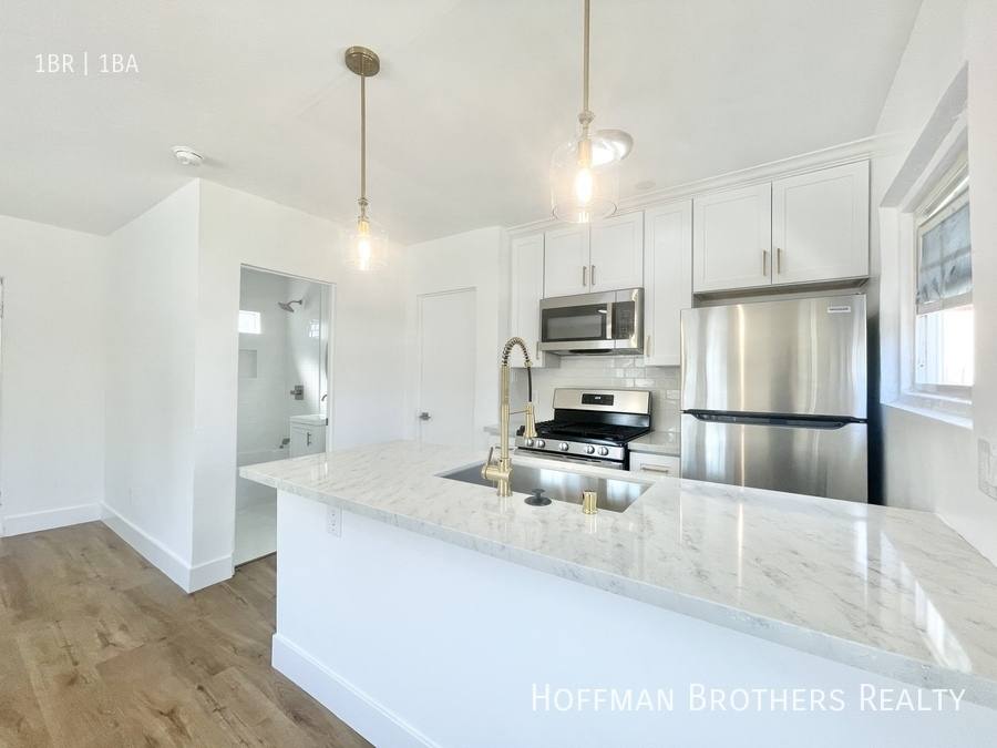 Apartment for rent at 3015 London St #1 4, Los Angeles, CA 90026