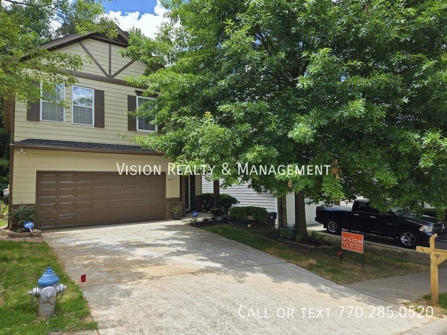 House for rent at 4447 Ravenwood Dr, Union City, GA 30291