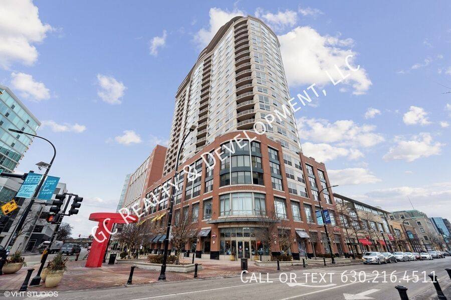 Apartment for rent at 807 Davis St #1610, Evanston, IL 60201