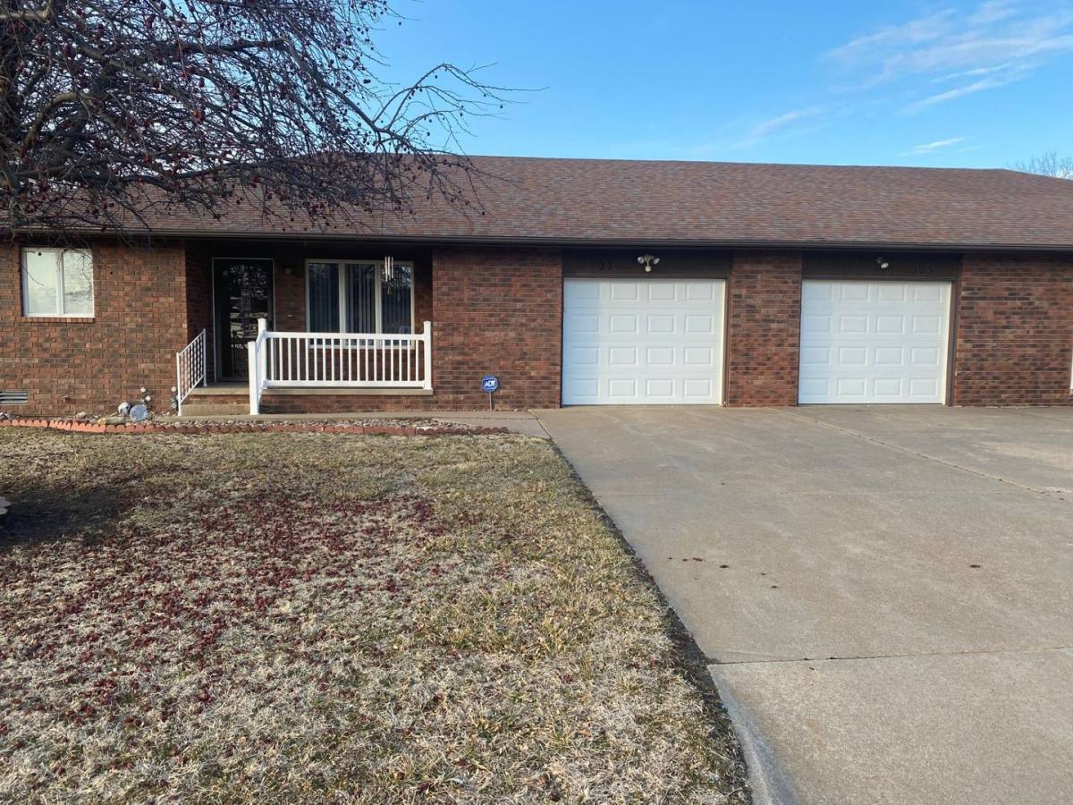 Apartment for rent at 523 W Jewell, Russell, KS 67665