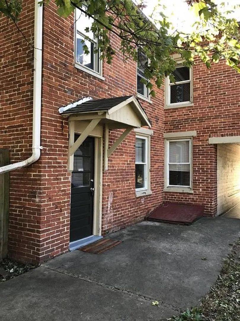 House for rent at 115 W Chapel Ave, Carlisle, PA 17013