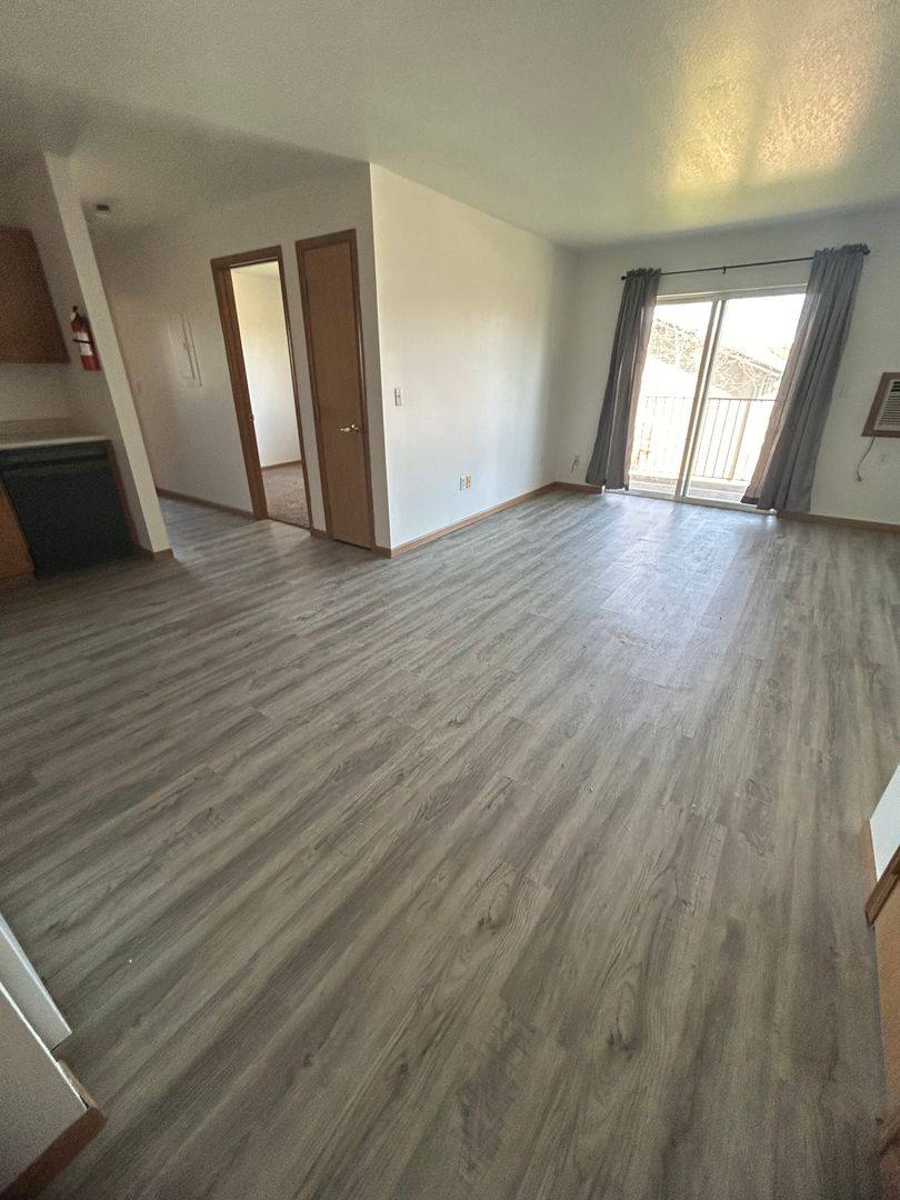 Apartment for rent at 1105 S Prospect Dr, Toledo, IA 52342