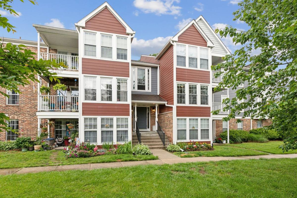 Condo for rent at 815 Deering Rd, Pasadena, MD 21122