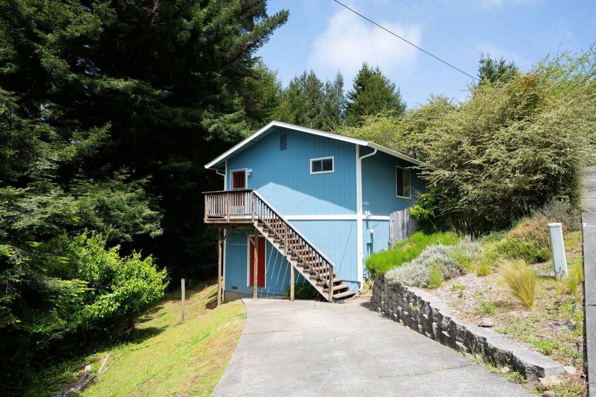 Apartment for rent at 2709 Greenbriar, Arcata, CA 95521