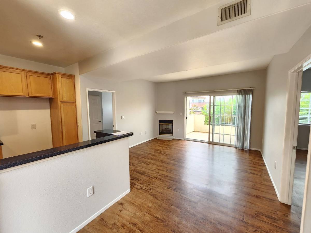 Apartment for rent at 1215 E San Antonio Dr, Long Beach, CA 90807