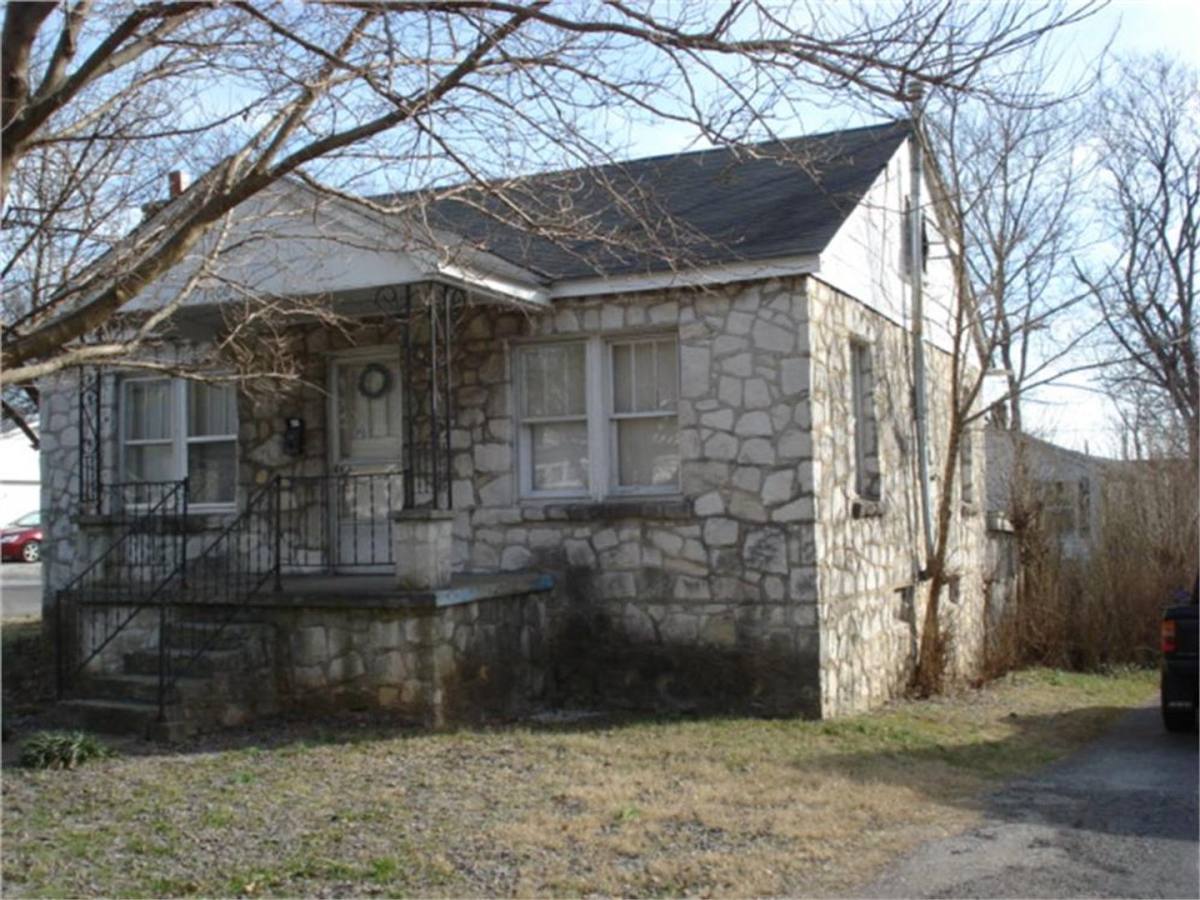 House for rent at 1400 Kenton St, Bowling Green, KY 42101