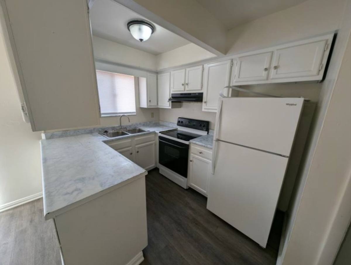 Townhouse for rent at 5124 W Canterbury Dr, Muncie, IN 47304