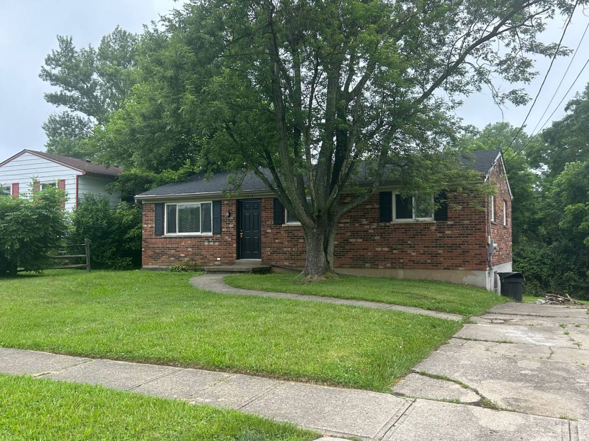 House for rent at 11313 Templeton Dr, Cincinnati, OH 45251