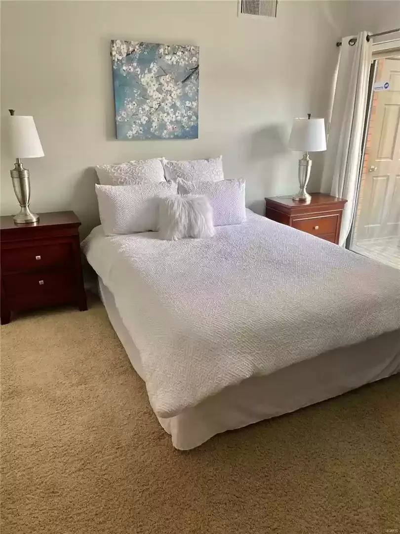 Apartment for rent at 250 S Brentwood Blvd, Saint Louis, MO 63105