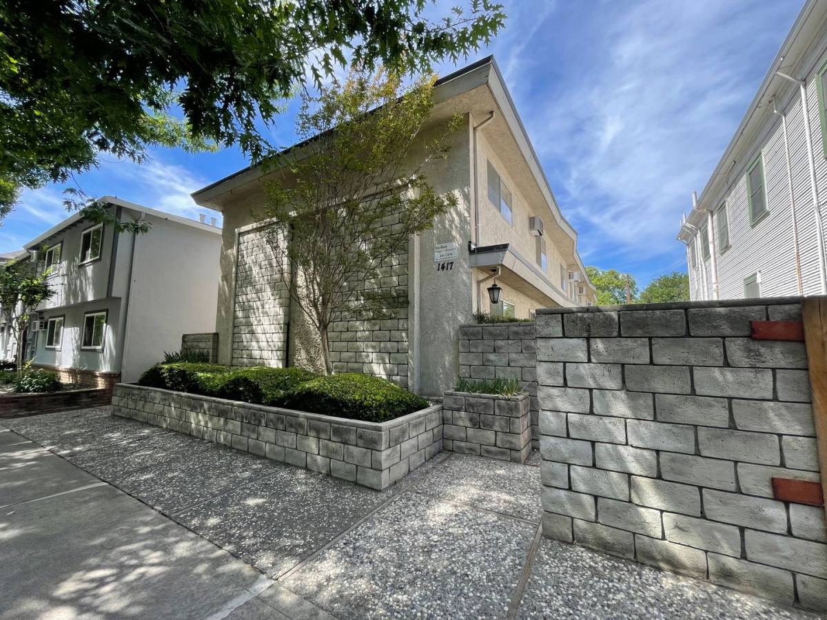 Apartment for rent at 1417 T St, Sacramento, CA 95811
