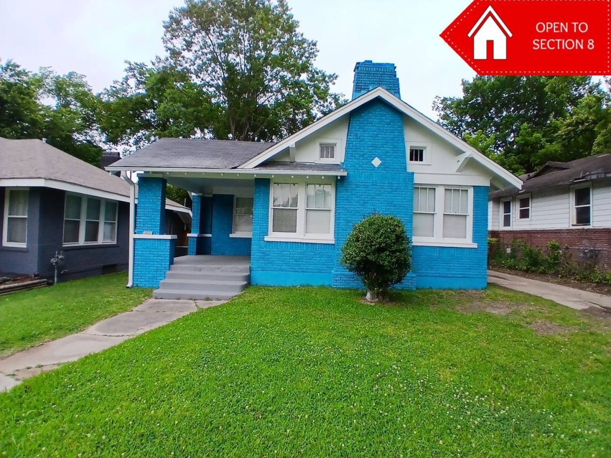 House for rent at 2092 E McLemore Ave, Memphis, TN 38114